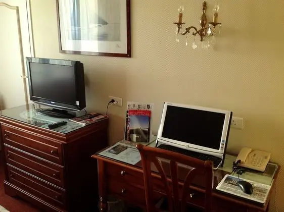 Superior Tek Büyük Yataklı Oda