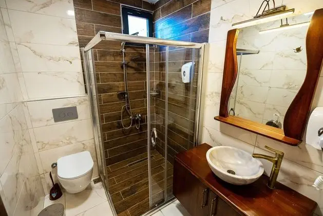 Standard Balkonlu Dağ Manzaralı Oda