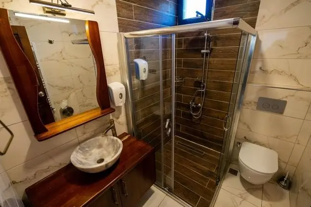 Aile Odası, Dağ Manzaralı, Balkonlu