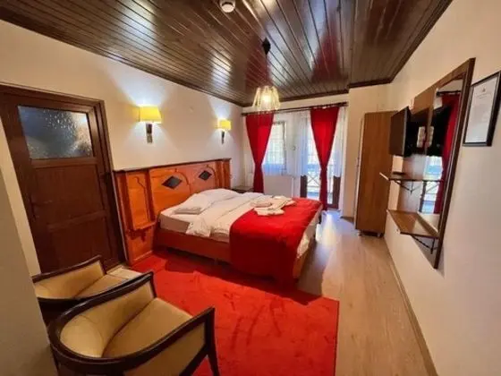 Deluxe Oda, Dağ Manzaralı, Balkonlu