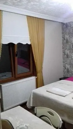 Classic Tek Büyük veya İki Ayrı Yataklı Oda