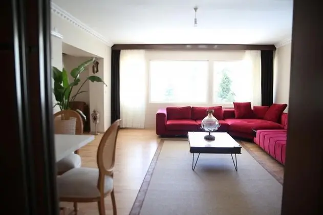 Villa - 4 Yatak Odalı, Kısmi Orman ve İç Bahçe Manzaralı, Aileye Özel