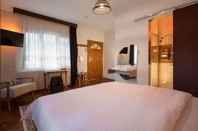 Şömineli Standart Oda, Bahçe Manzaralı, Şömineli