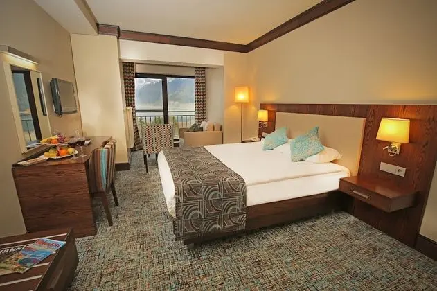 Standard Double or Twin Room, Lake View