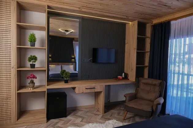 Çift Kişilik, Bahçe Manzaralı, Balkonlu