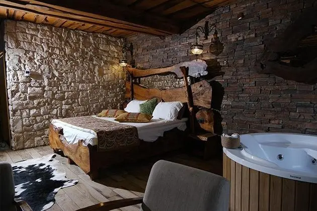 Jakuzili ve Şömineli Deluxe Oda, Doğa Manzaralı