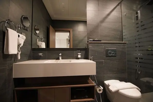 Deluxe Stüdyo, 1 En Büyük (King) Boy Yatak