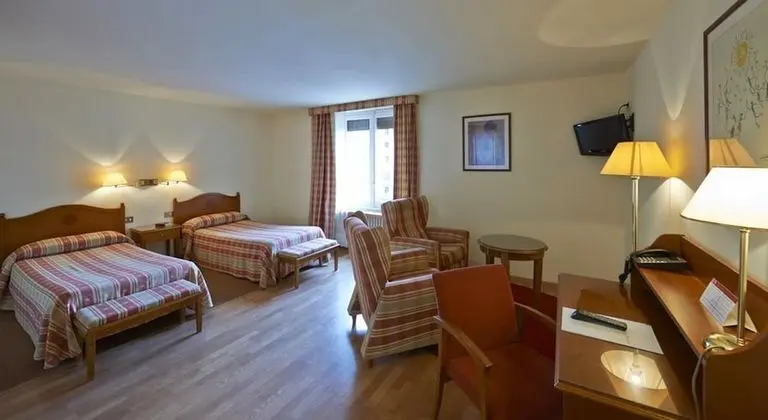 Tek Büyük veya İki Ayrı Yataklı Oda