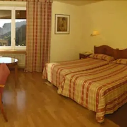 Tek Büyük veya İki Ayrı Yataklı Oda