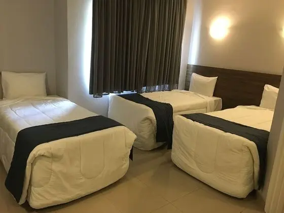 Üç Kişilik Oda