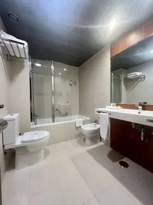 Standard Büyük Yataklı Tek Kişilik Oda