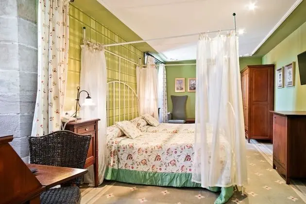 Tek Büyük Yataklı Oda