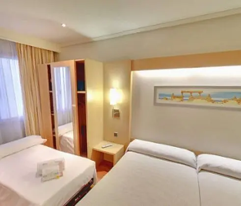 Üç Kişilik Oda (2 adults +1 child)