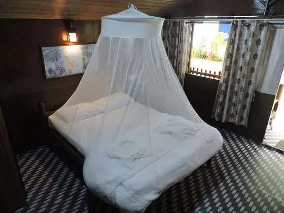 Luxury Oda