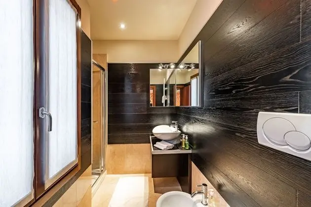 Classic Tek Büyük veya İki Ayrı Yataklı Oda