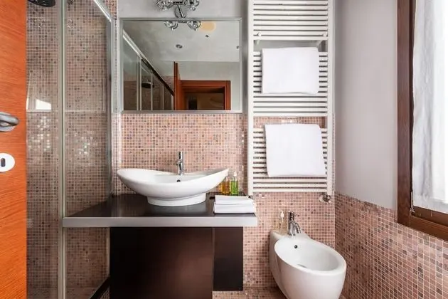 Superior Tek Büyük veya İki Ayrı Yataklı Oda