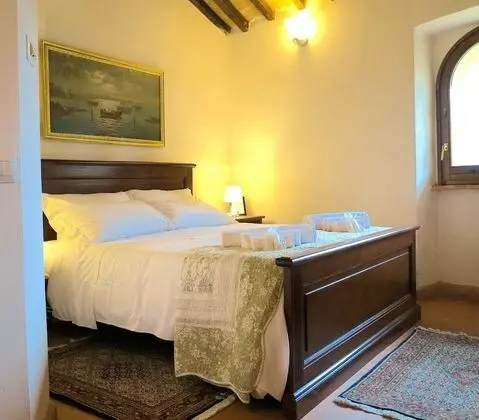 Classic Tek Büyük Yataklı Oda