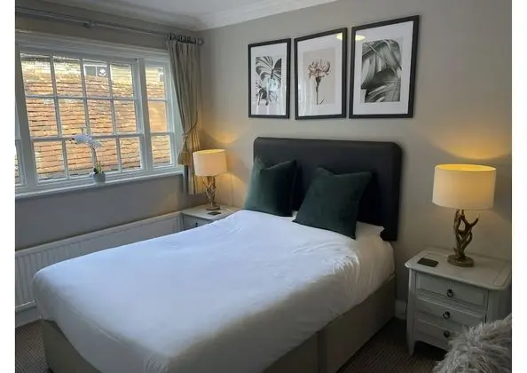 Tek Büyük Yataklı Oda (Room 5)