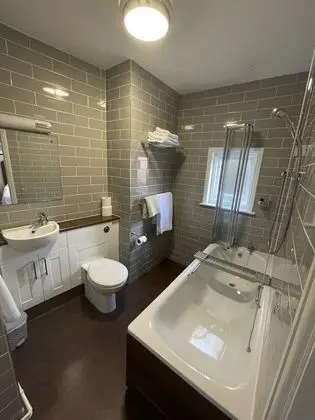 Tek Büyük Yataklı Oda (Room 5)