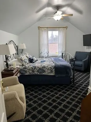 Standard Tek Büyük Yataklı Oda, Banyolu/Duşlu (The Blue Hills Suite)