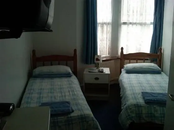 Family Oda, 1 Çift Kişilik veya 2 Tek Kişilik Yatak, Ortak Banyo
