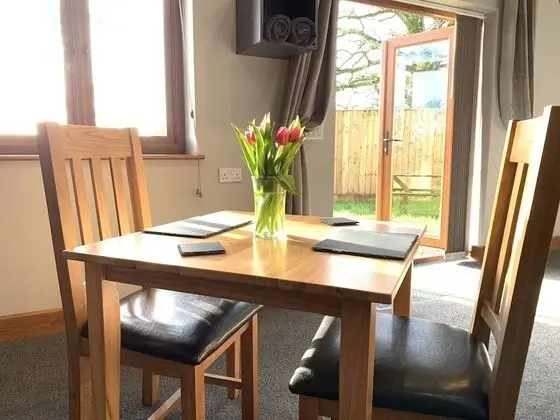 Ev (1 Bedroom)
