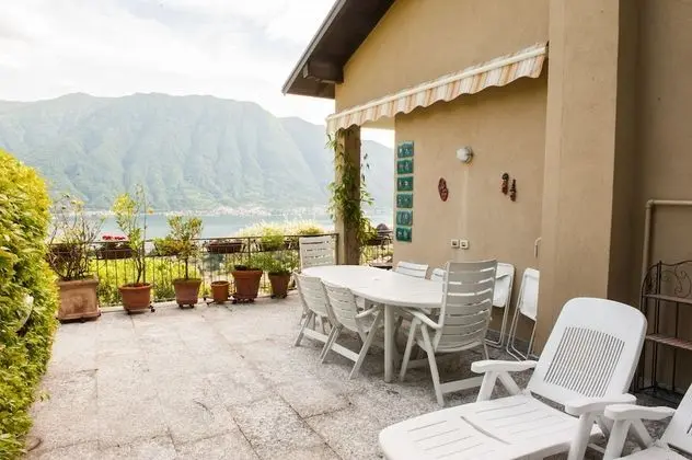 Villa, 3 Yatak Odası, Göl Manzaralı