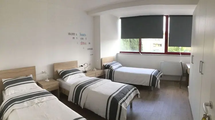 Basic Üç Kişilik Oda, 3 Tek Kişilik Yatak, Sigara İçilmez