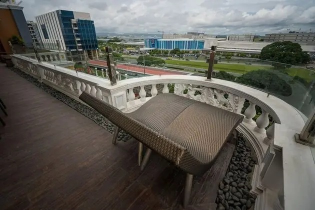 New Millennium Penthouse 2-Bedroom Suite, 2 Big Round Beds