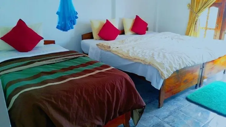Üç Kişilik Oda