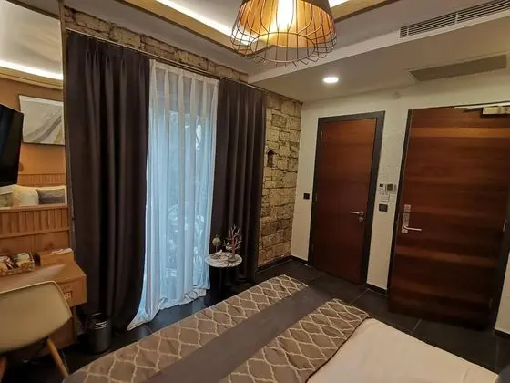 Havuz Bağlantılı Standart Oda, Havuz Manzaralı