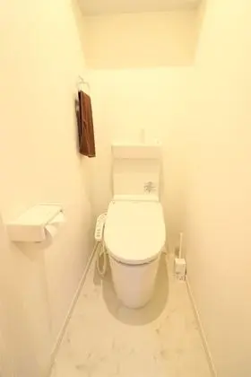 Yükseltilmiş tuvalet oturağı