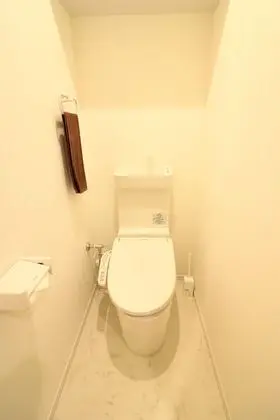 Yükseltilmiş tuvalet oturağı