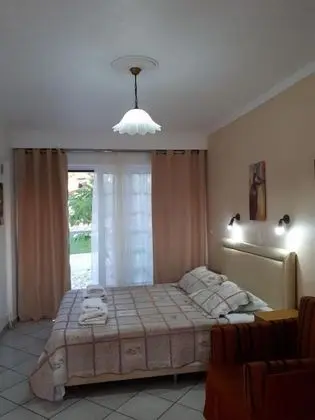 Basic Tek Büyük Yataklı Oda
