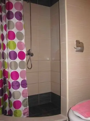 Basic Tek Büyük Yataklı Oda