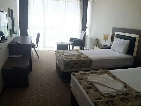 Standard Tek Büyük Yataklı Oda
