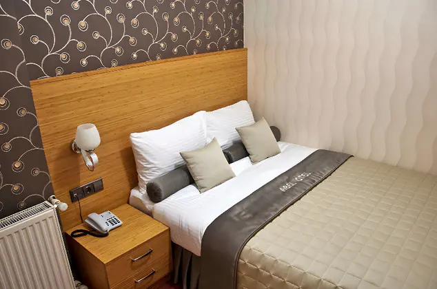 Standart Oda, Şehir Manzaralı