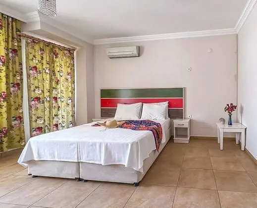 Standard Tek Büyük Yataklı Oda, Bahçe Manzaralı