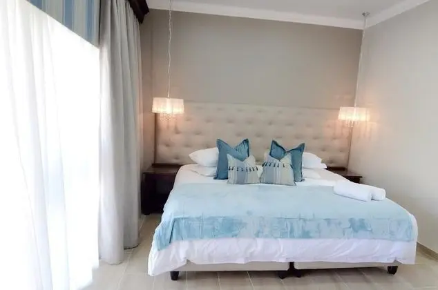 Deluxe Room 5 (5)