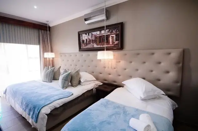 Deluxe Triple Room 6 (6)