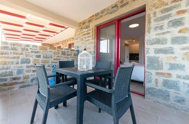 Superior Queen Apartment