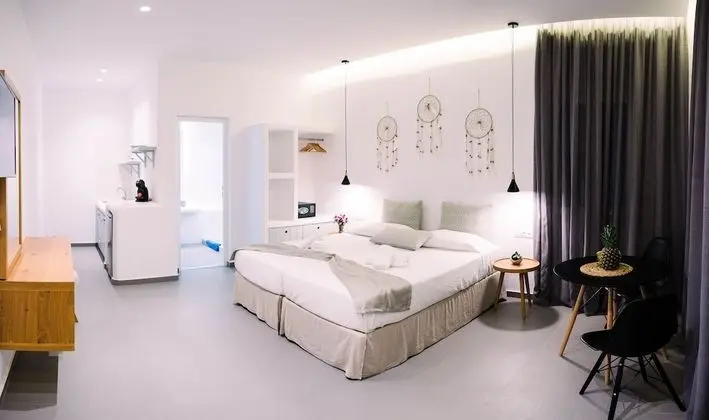Deluxe Tek Büyük Yataklı Oda, Kısmi Deniz Manzaralı