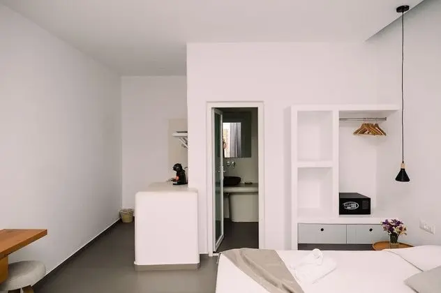 Deluxe Tek Büyük Yataklı Oda, Kısmi Deniz Manzaralı