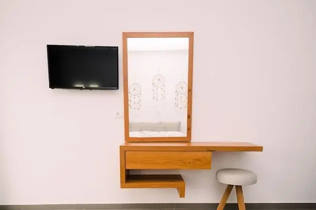 Deluxe Tek Büyük Yataklı Oda, Kısmi Deniz Manzaralı