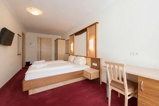 Standard Tek Büyük Yataklı Oda