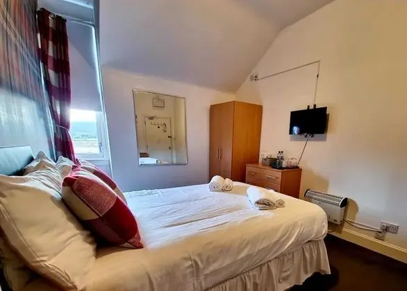 Tek Büyük Yataklı Oda