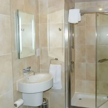 Tek Büyük Yataklı Oda