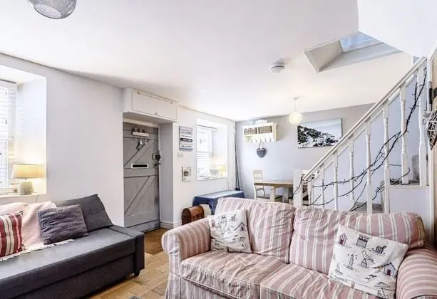 Kır Evi, 3 Yatak Odası (Sunny Shores)
