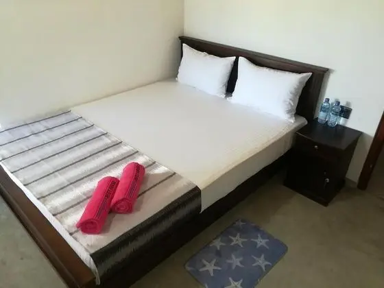 Deluxe Tek Büyük Yataklı Oda, 1 Büyük (Queen) Boy Yatak, Şehir Manzaralı, Denize Sıfır