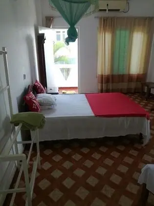 Deluxe Tek Büyük Yataklı Oda, 1 Büyük (Queen) Boy Yatak, Şehir Manzaralı, Denize Sıfır